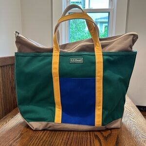 L.L. Bean Green and Blue Duffel Bag with Durable Canvas